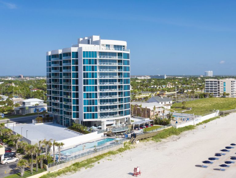 Max Beach Resort Daytona Beach Shores 768x580